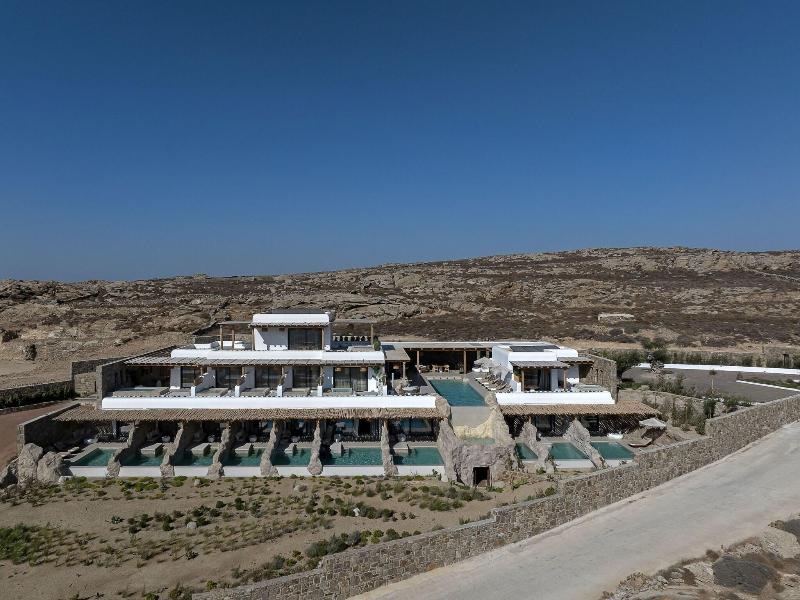 Whiteart Suites