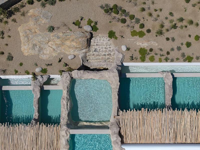 Whiteart Suites