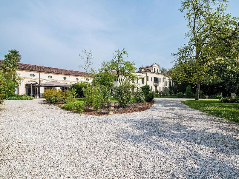 Hotel Ristorante Magia Del Brenta image