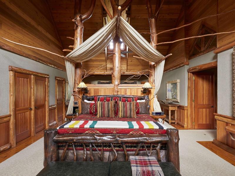 The Chatwal Lodge image