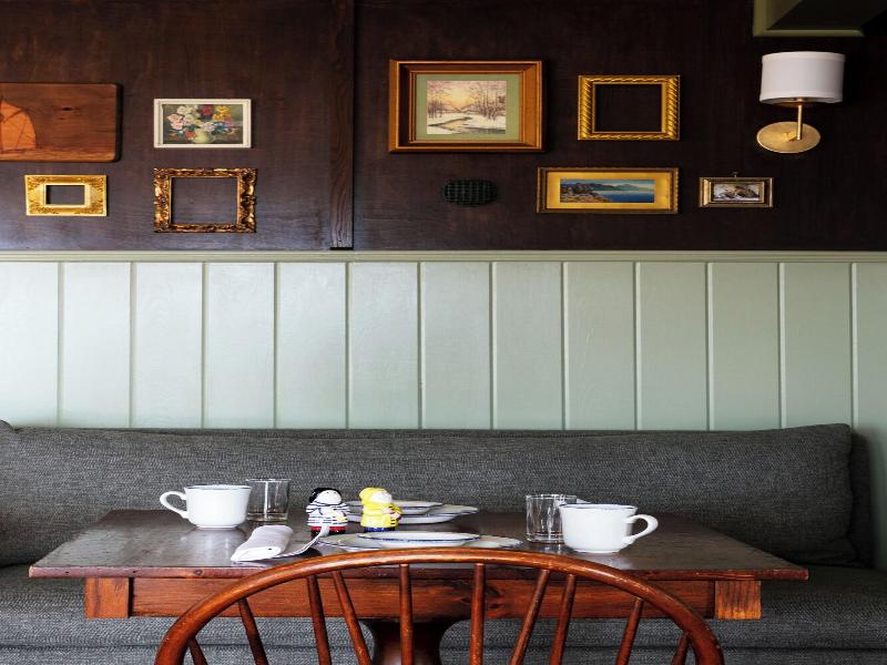 Bluebird Ocean Point Inn image
