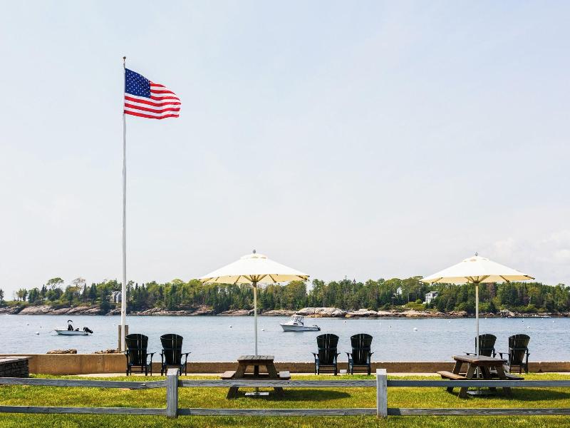 Bluebird Ocean Point Inn image