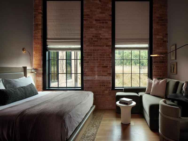 Rivet House image