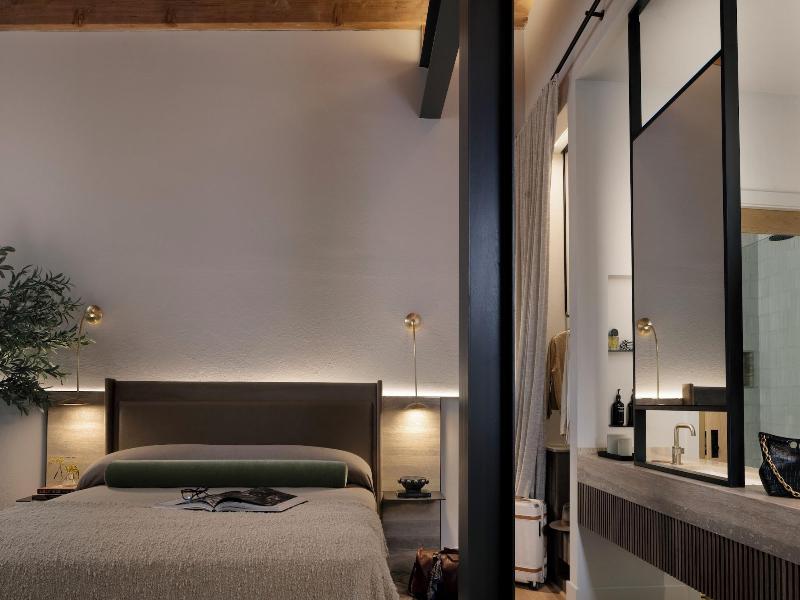 Rivet House image