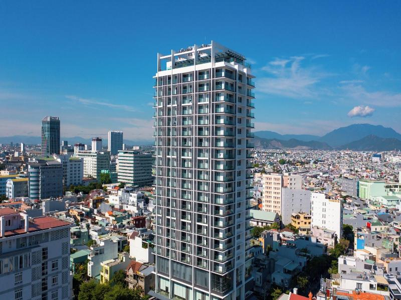 Centre Point Danang Hotel & Residence image