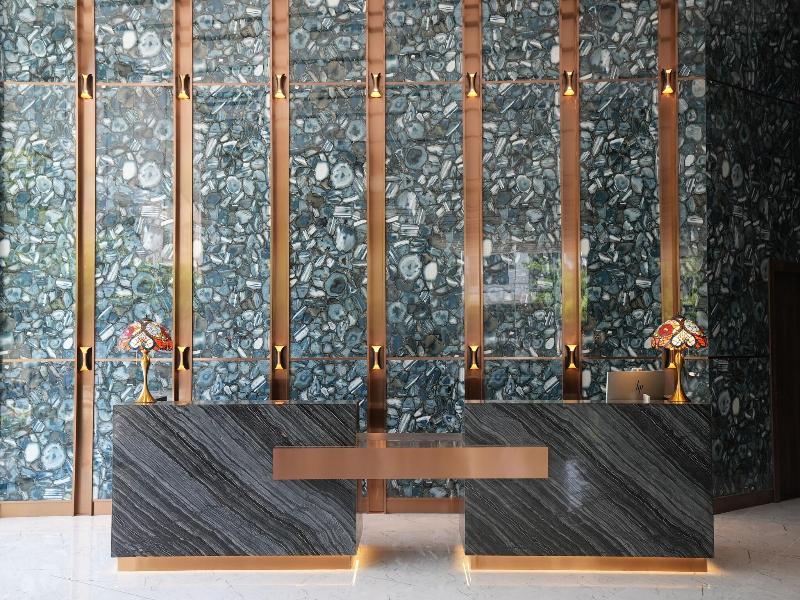 Centre Point Danang Hotel & Residence image