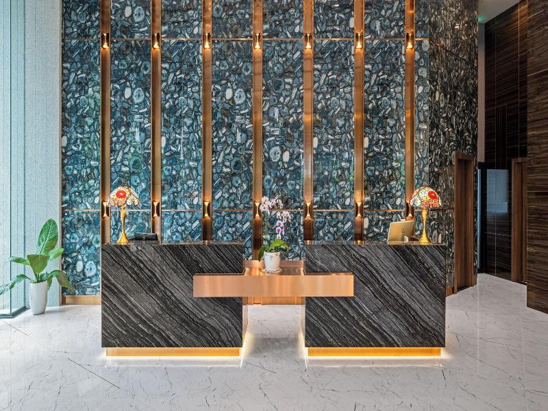 Centre Point Danang Hotel & Residence image