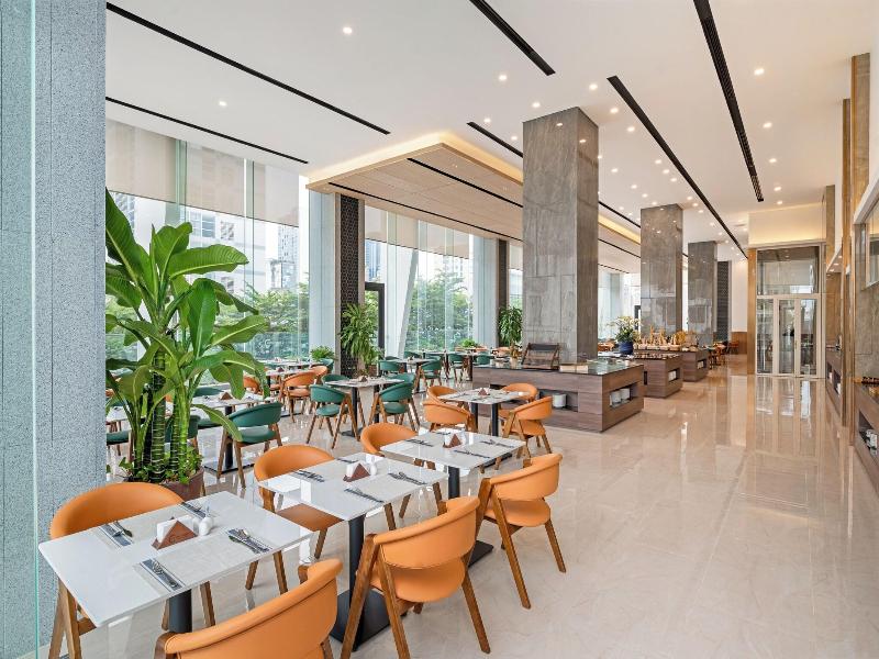 Centre Point Danang Hotel & Residence image