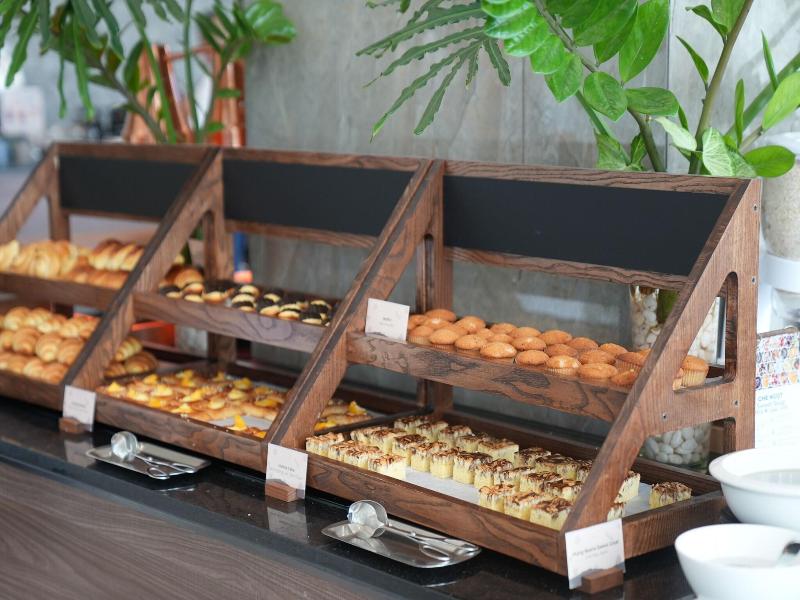 Centre Point Danang Hotel & Residence image