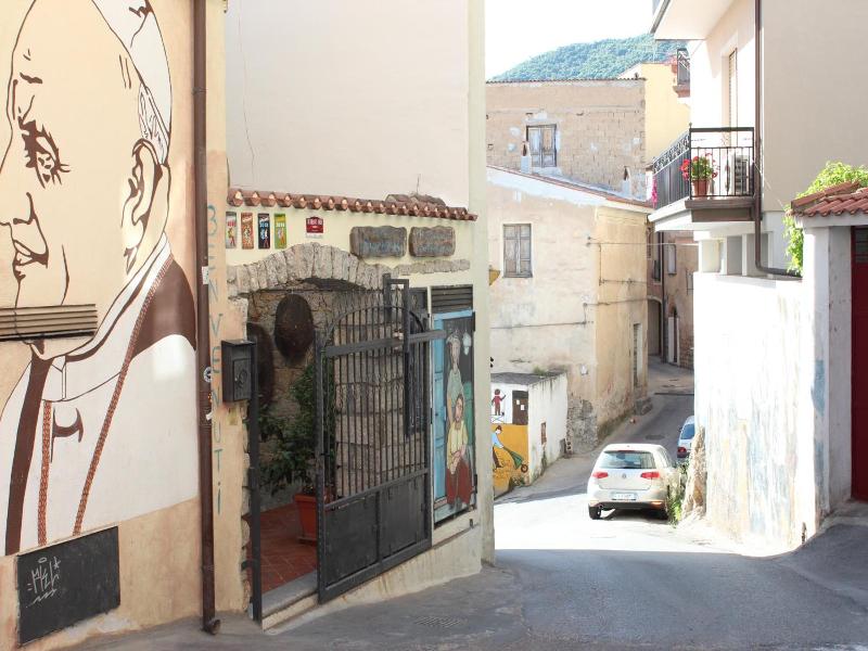 B B Il Portico Orgosolo image
