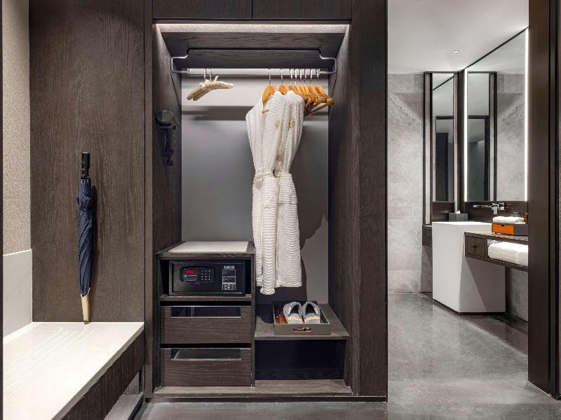 Grand Mercure Taizhou Tiantai image