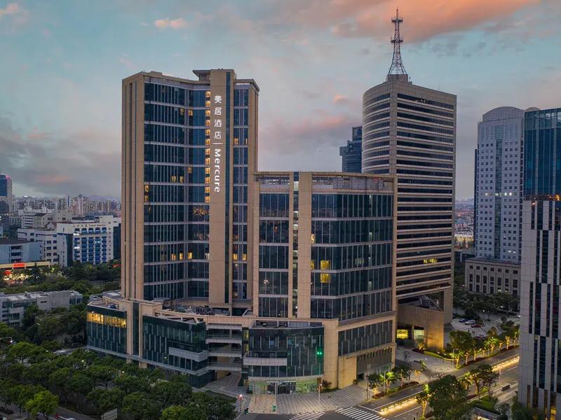 Mercure Shanghai Waigaoqiao image