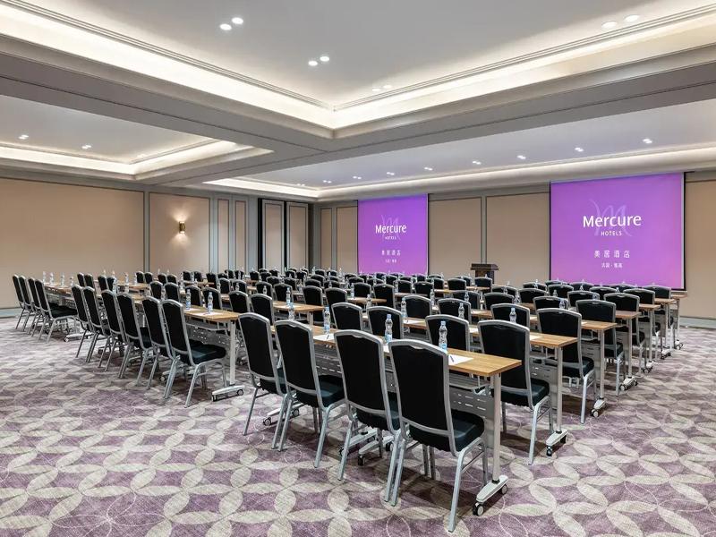 Mercure Shanghai Waigaoqiao image