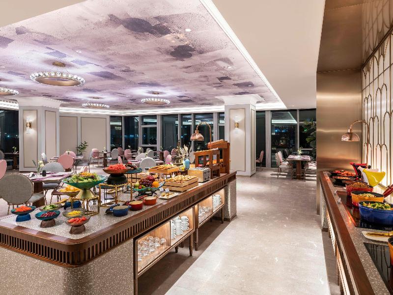 Mercure Shanghai Waigaoqiao image