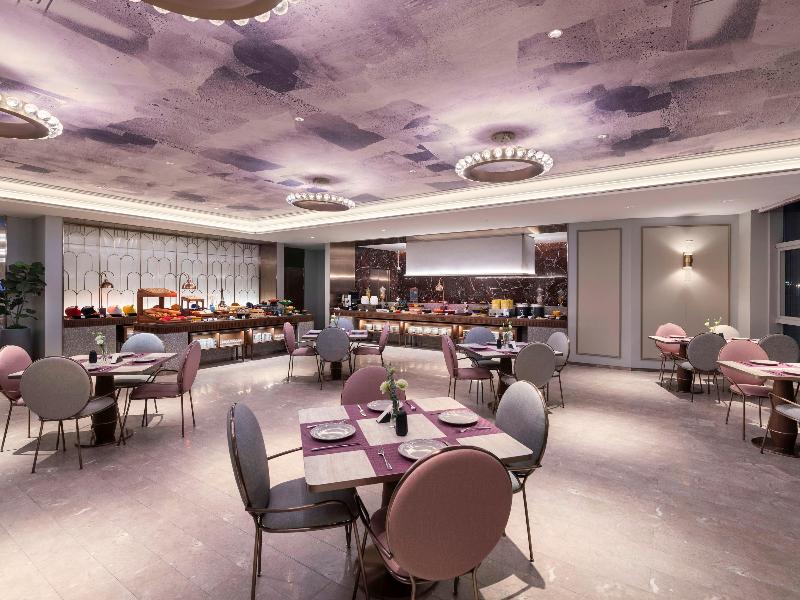 Mercure Shanghai Waigaoqiao image
