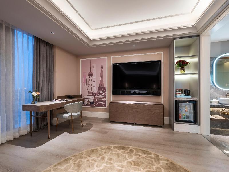 Mercure Shanghai Waigaoqiao image