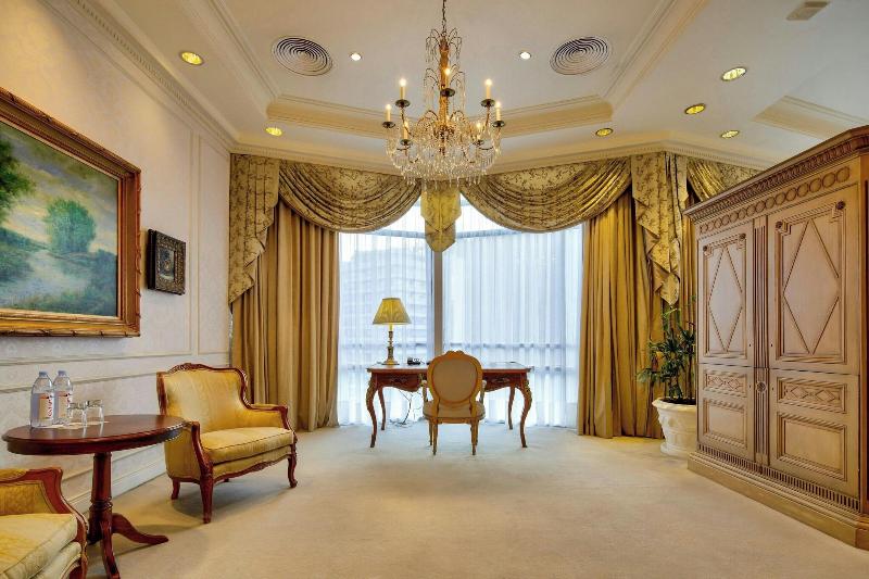 Stay in style at Sheraton Santiago Hotel And Convention Center