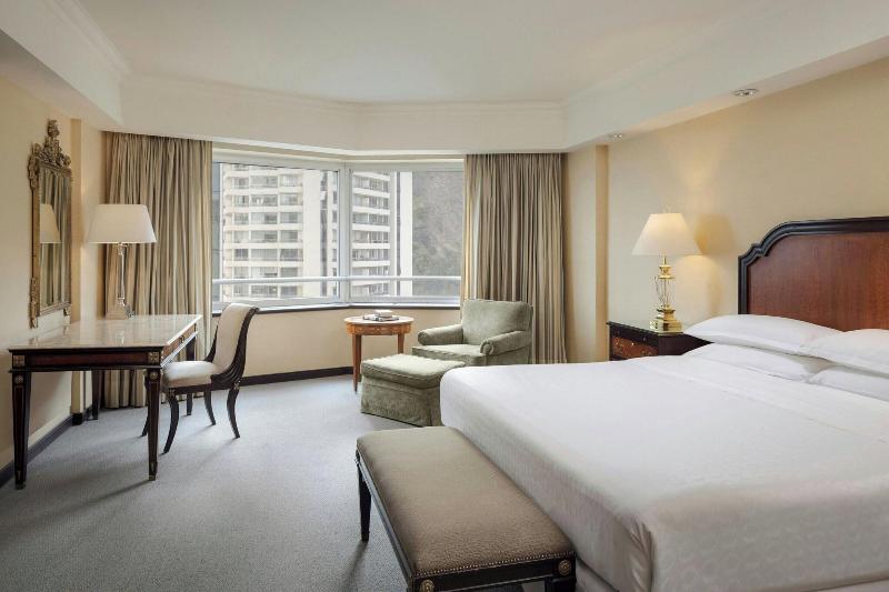 Stay in style at Sheraton Santiago Hotel And Convention Center