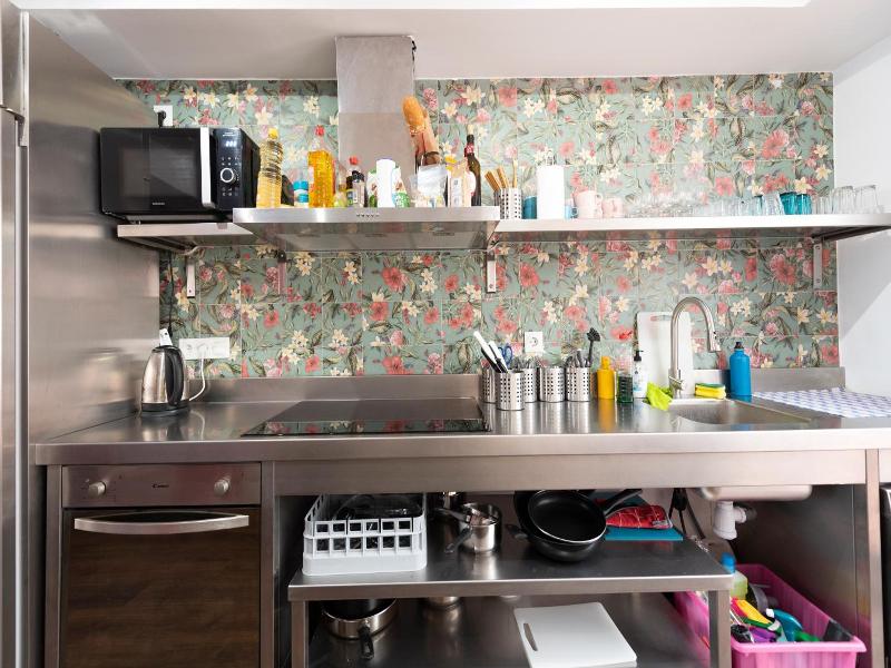 Hostelle Women Only Hostel Barcelona image