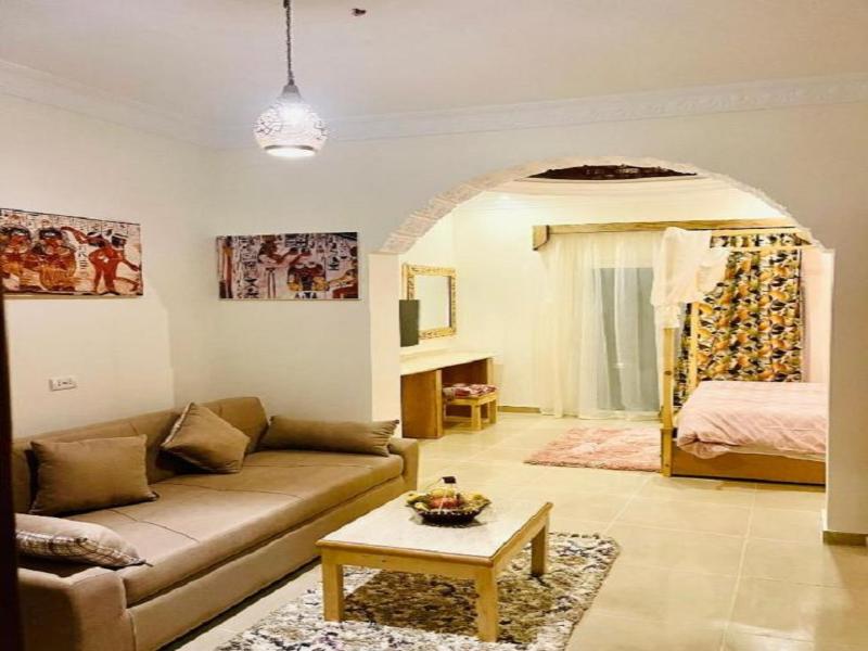 Jewel Howard Carter Hotel image