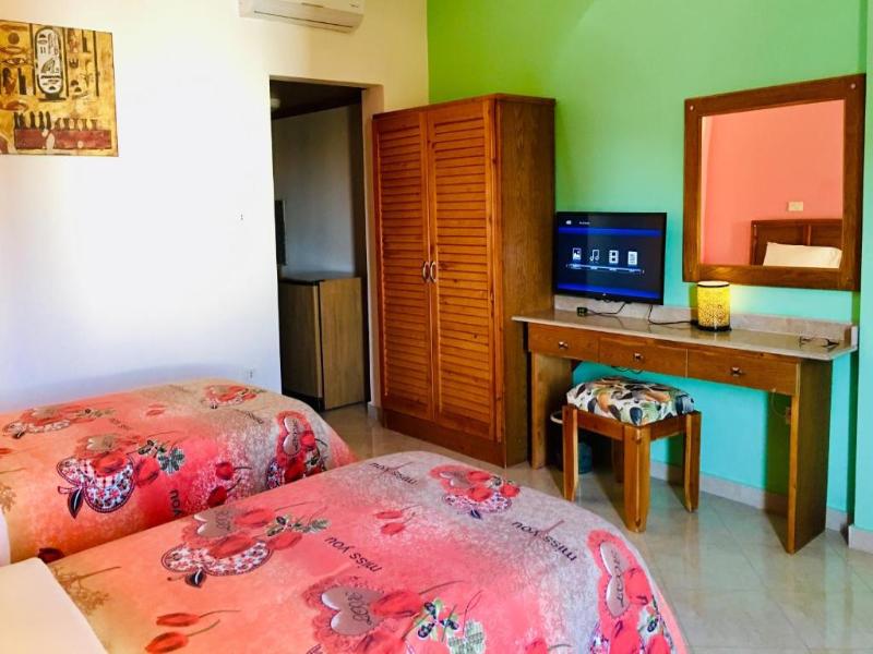 Jewel Howard Carter Hotel image