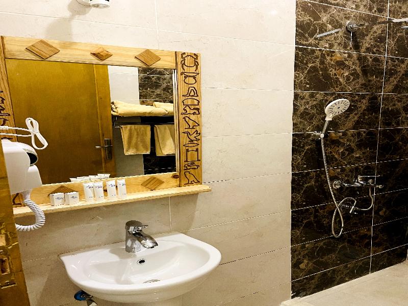 Jewel Howard Carter Hotel image