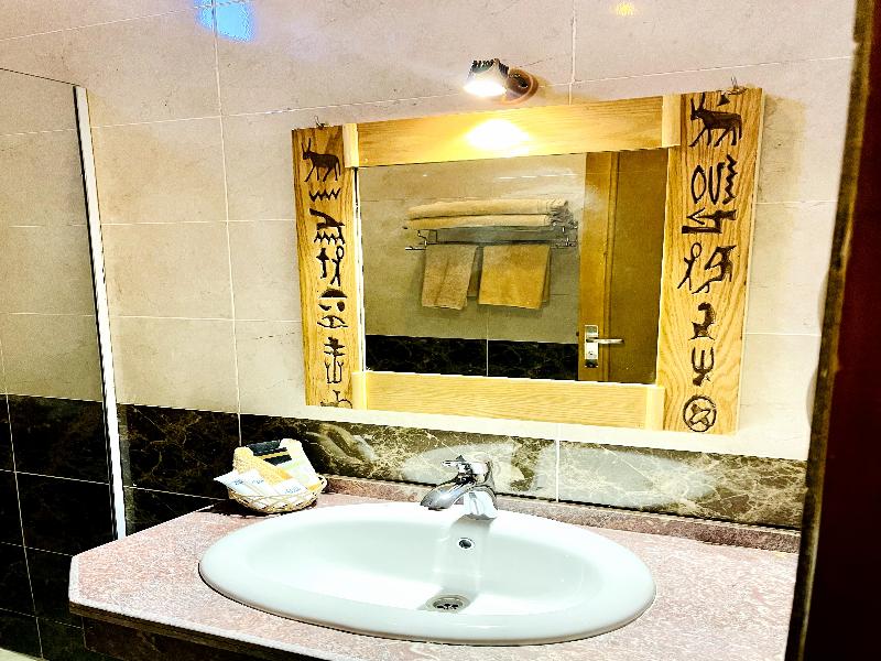 Jewel Howard Carter Hotel image