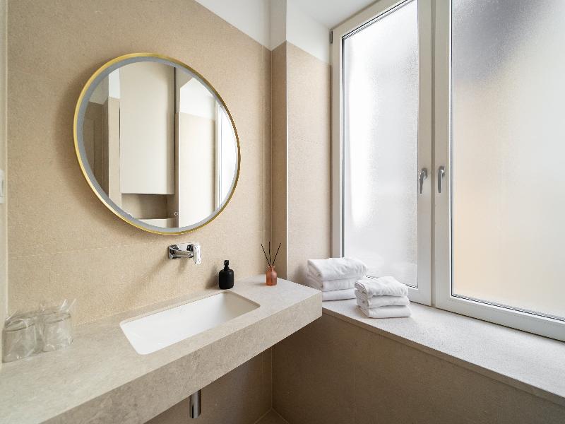 Tifani Luxury Rooms 3 image