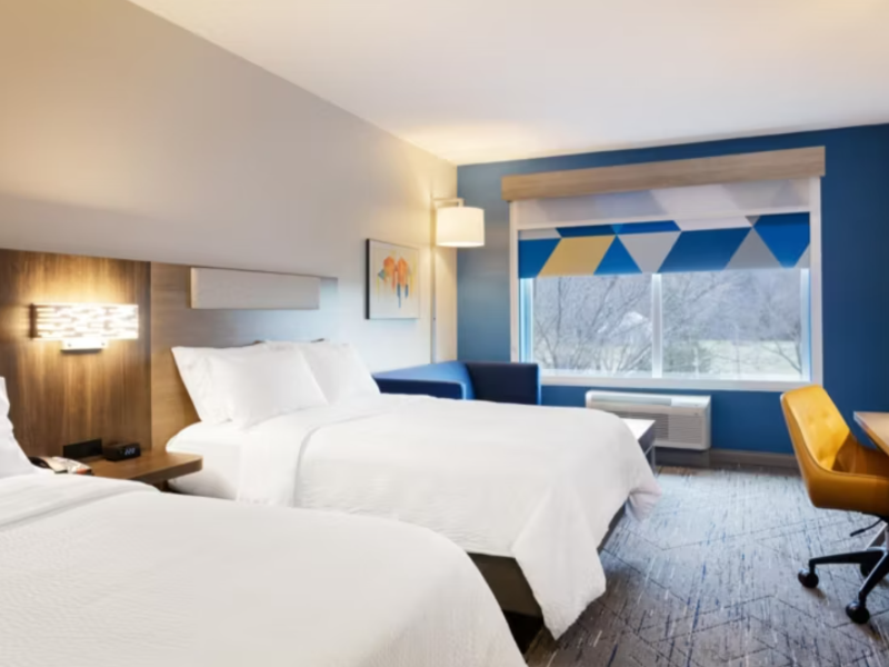 Holiday Inn Express & Suites Chicago West Oak Park image