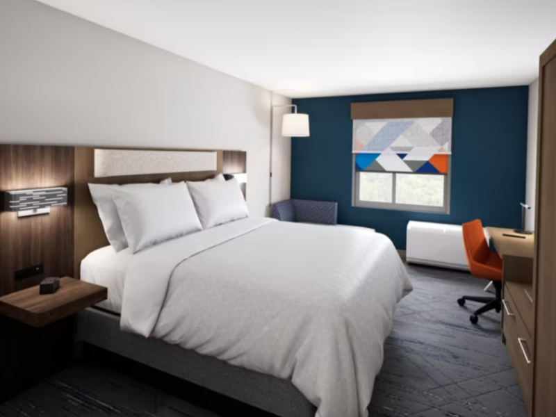 Holiday Inn Express & Suites Chicago West Oak Park image