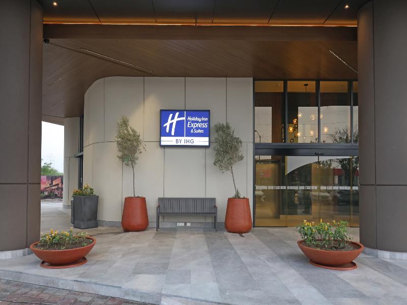 Holiday Inn Express & Suites Monterrey Sendero image