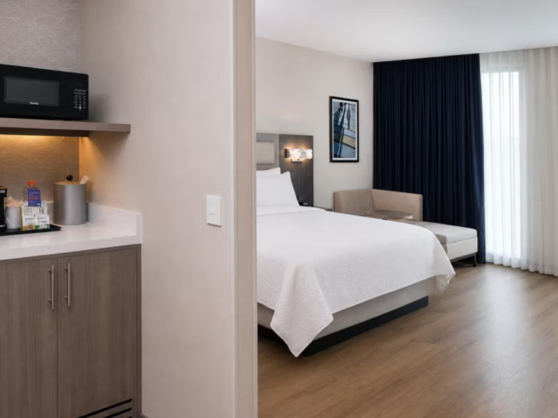 Holiday Inn Express & Suites Monterrey Sendero image