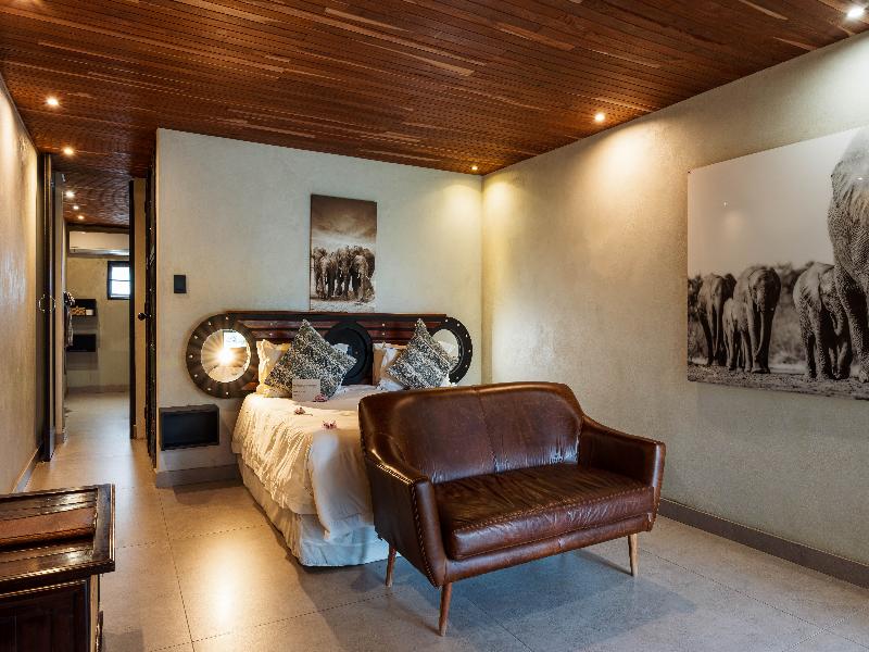 Chobe River Lodge image