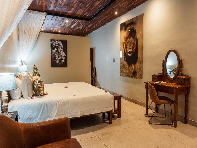 Chobe River Lodge image