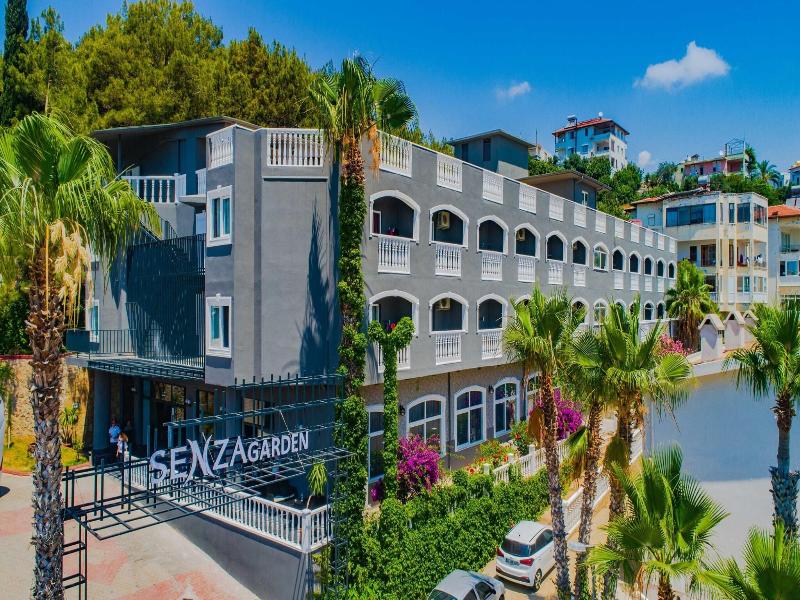 Senza Garden Holiday Club