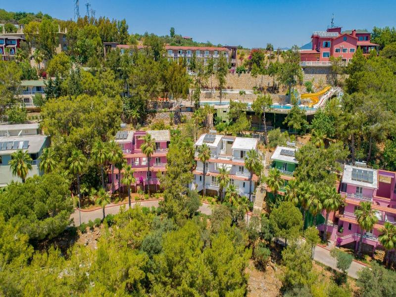 Senza Garden Holiday Club