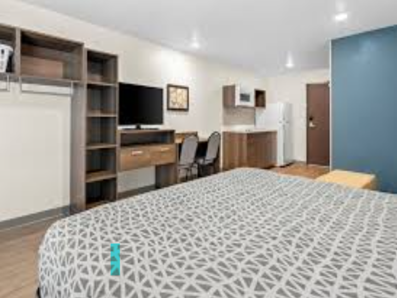 Woodspring Suites Lancaster North image