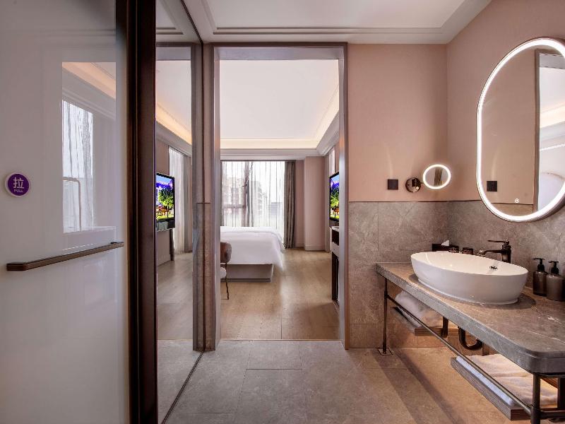 Mercure Chengdu West Expo City image