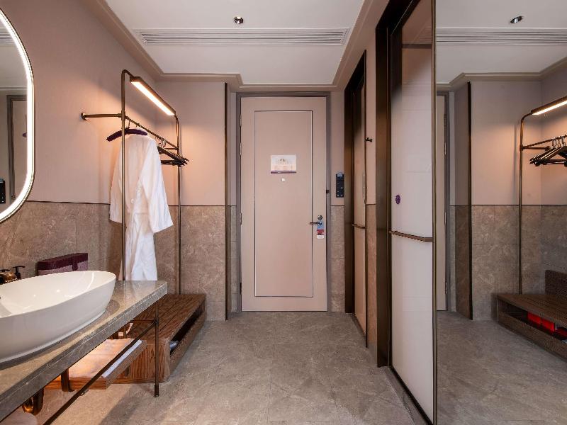 Mercure Chengdu West Expo City image