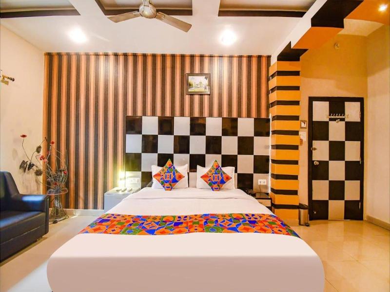 Fabhotel Prime Rockstar Suites 5