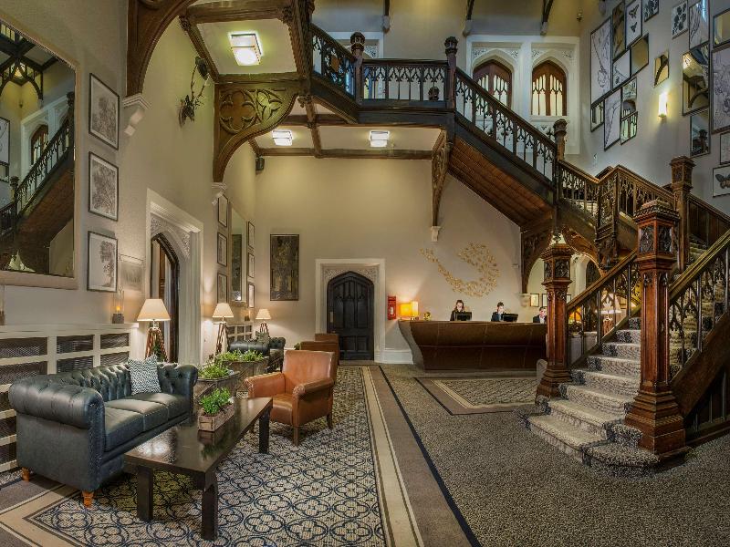 Tortworth Court Four Pillars image
