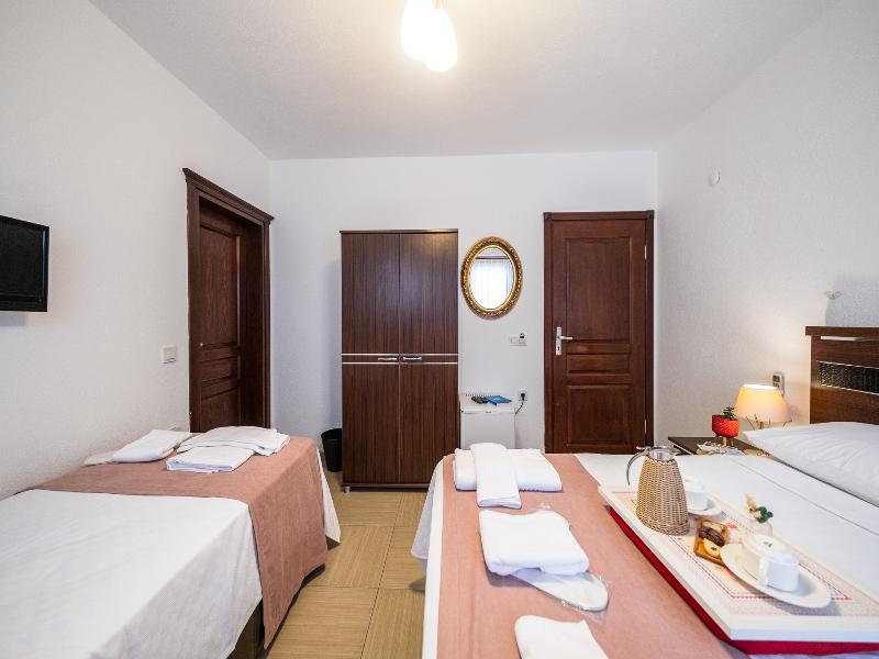 Bozcaada Albatros Otel image