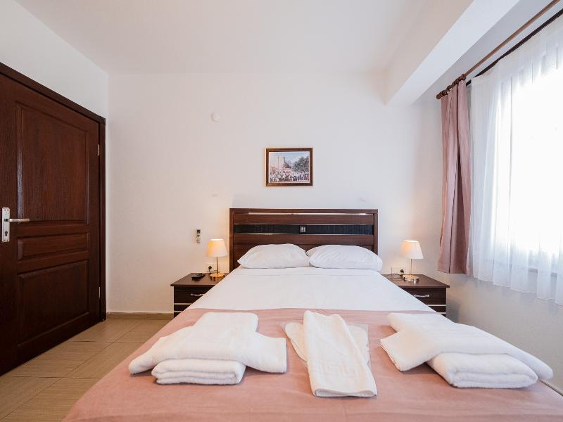 Bozcaada Albatros Otel image
