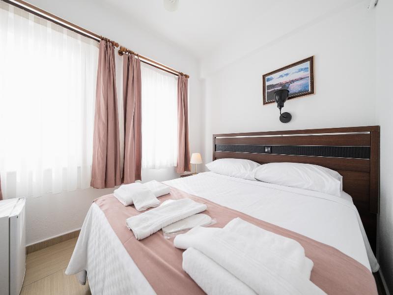 Bozcaada Albatros Otel image