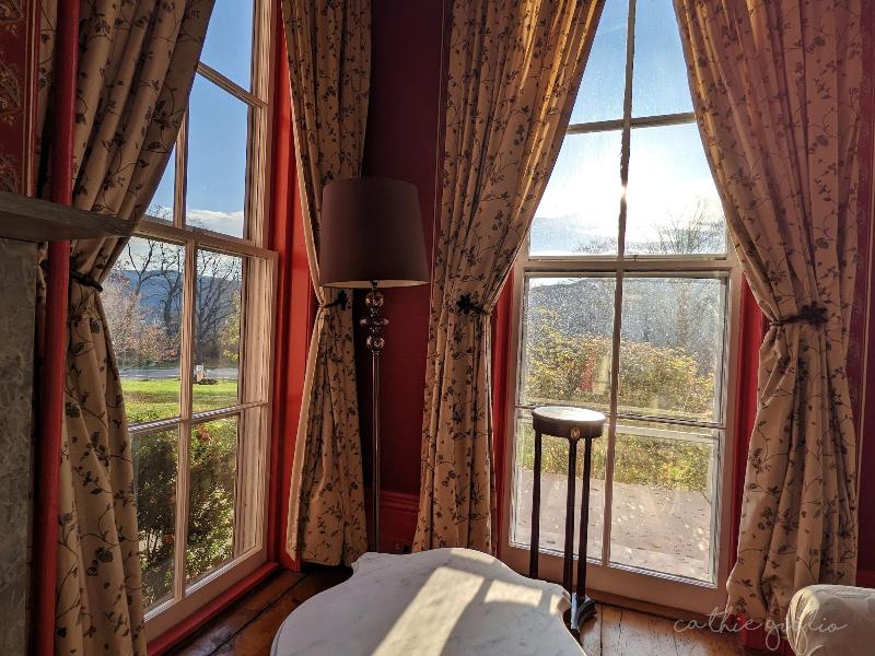 Cromwell Manor Inn image