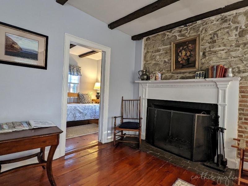 Cromwell Manor Inn image