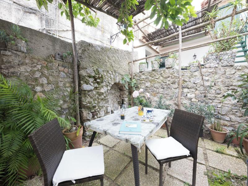 Dint A Torre Bed Breakfast image