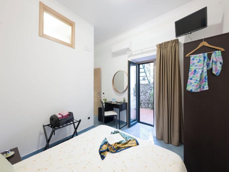 Dint A Torre Bed Breakfast image