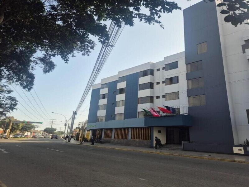 Hotel Naciones Unidas — general view