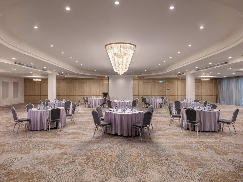 Holiday Inn Hotel Suites Cairo Maadi By Ihg image